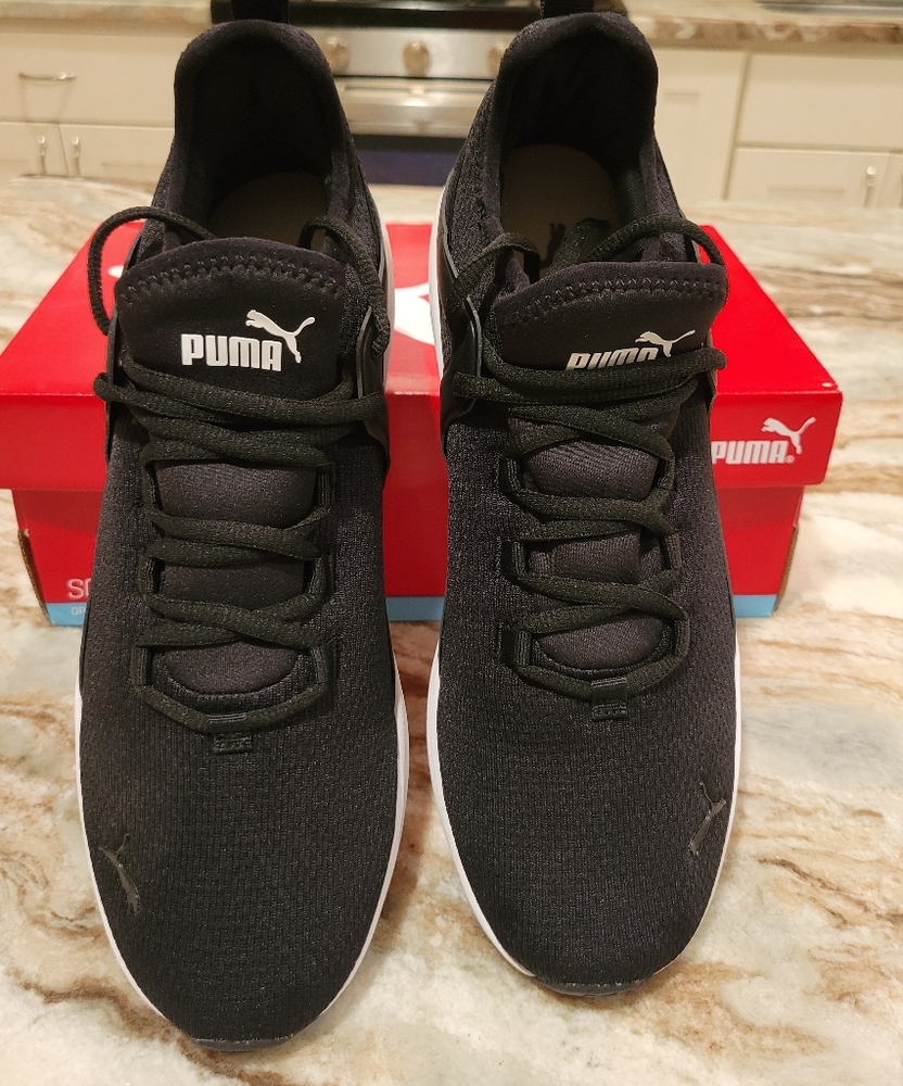 Puma Electron Running Shoe 2.0, Womens size 11, NWT in box